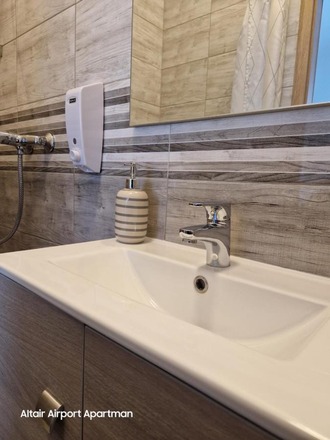 Altair Airport Apartman Vecsés Zewnętrze zdjęcie